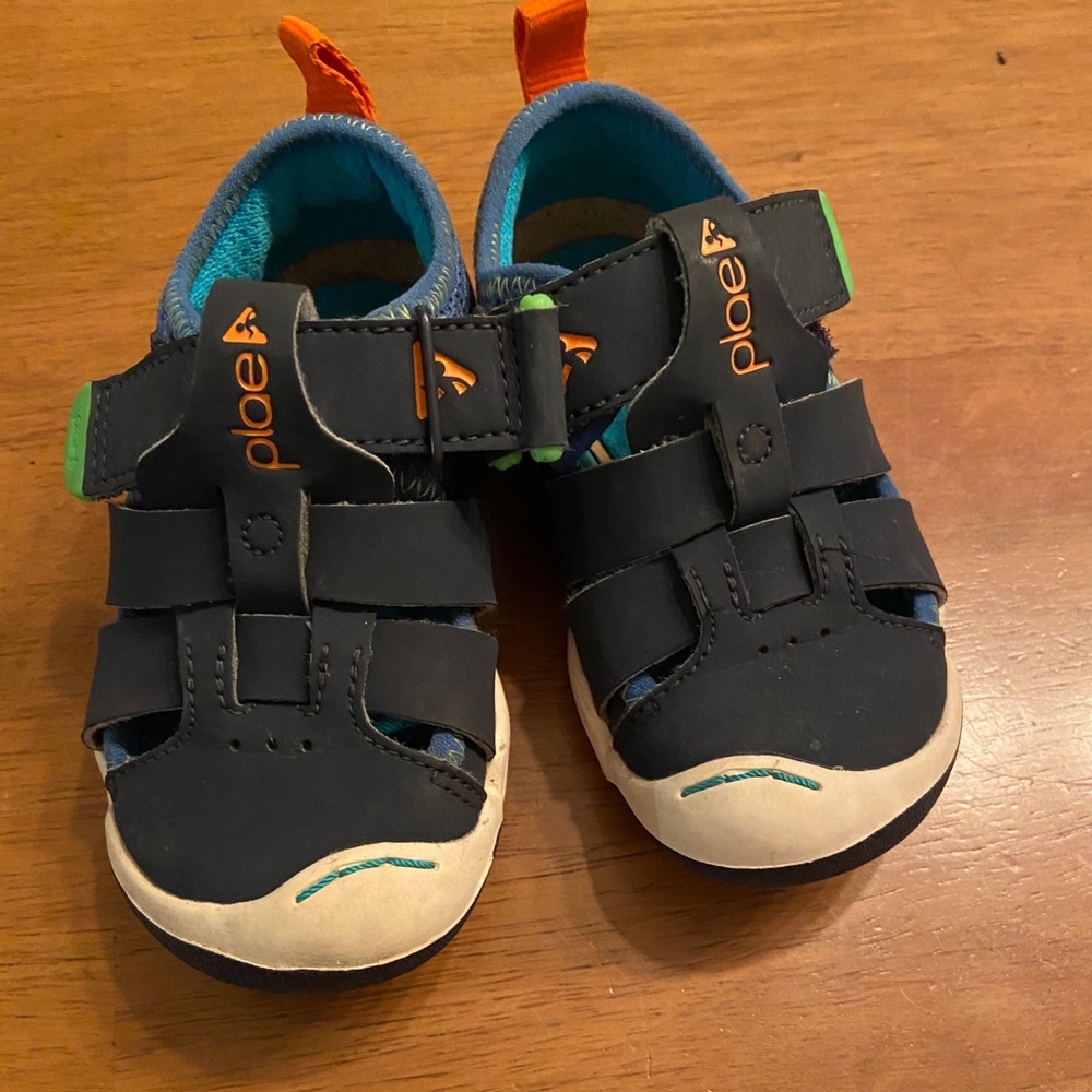 Plae Sam Sandal